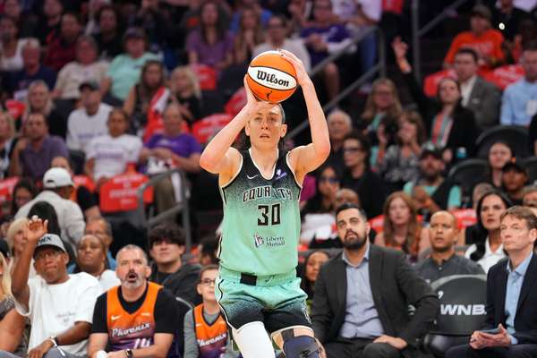 WNBA季后赛爆冷:自由人1-2遭水星逆转出局,斯图尔特独木难支 WNBA季后赛爆冷:自由人1-2遭水星逆转出局,斯图尔特独木难支