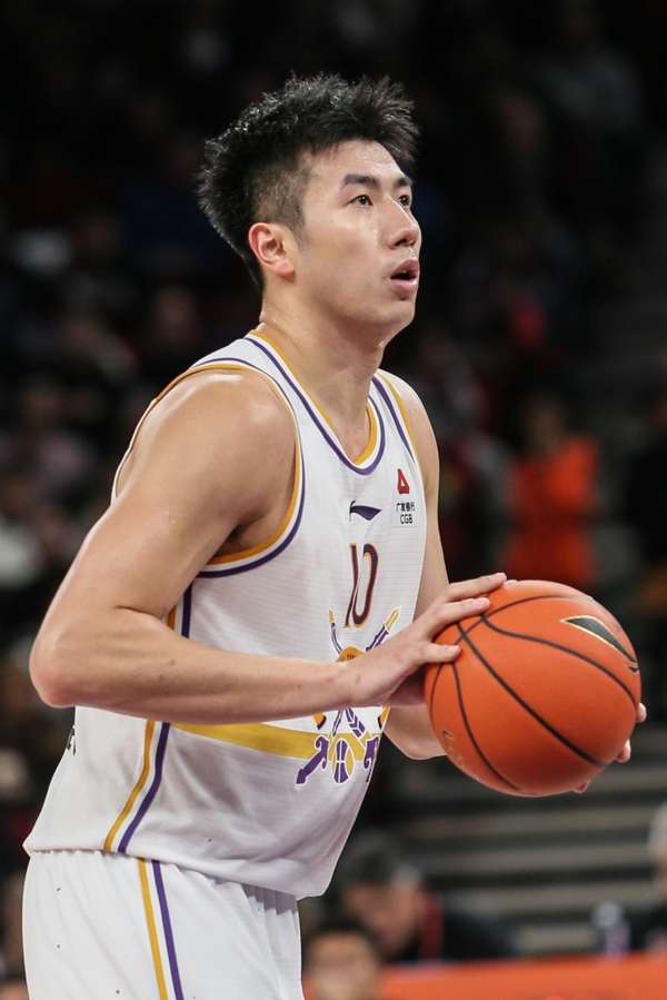 北控渐入佳境 张庆鹏激活邹雨宸成关键手笔