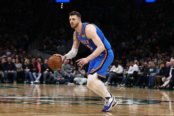 雷霆主帅反思防守策略：哈滕出场时间不足成G1败笔